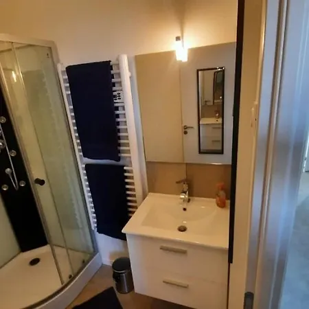 T2 D'une Chambre Proche Du Port Golbey